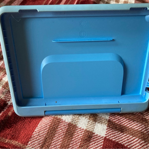 Amazon fire tablet 12th generation model r2sp8t with case - Picture 4 of 6